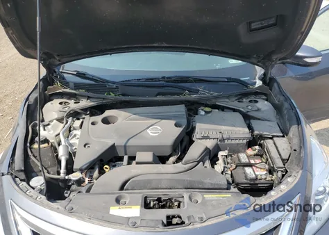 2013 Nissan Altima 2.5 z USA, uszkodzony, nr VIN 1N4AL3AP3DC913824